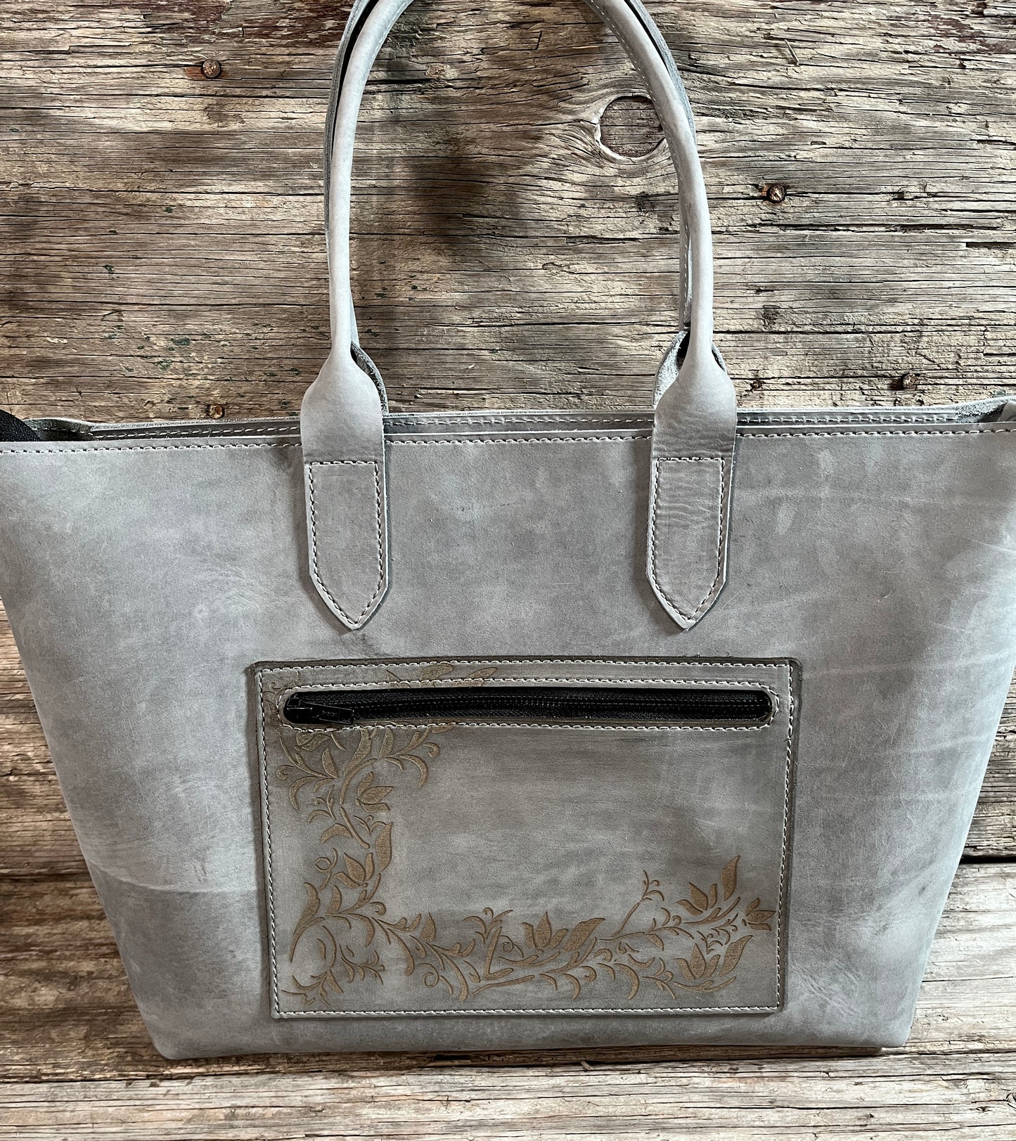 Essential Women's Tote Bag-Carbon Grey w Pocket Etching